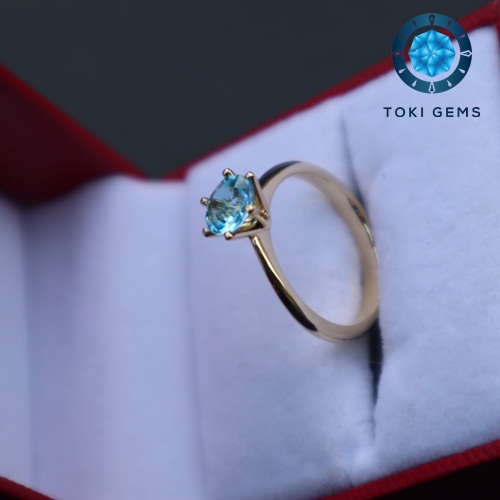 NHẪN NỮ VÀNG 18K  ĐÁ CHỦ TOPAZ XANH